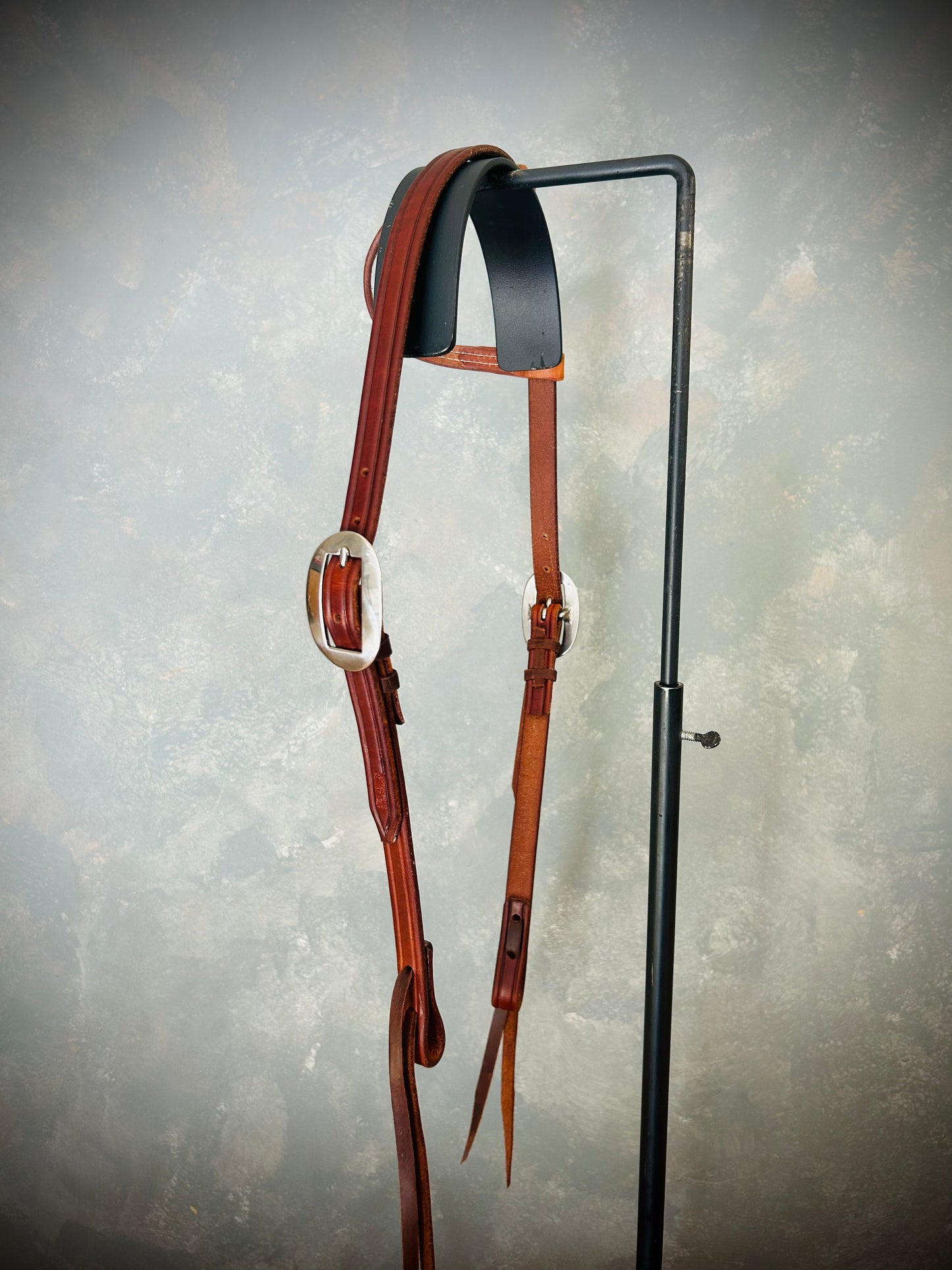 Cowboy Tie Sliding Ear (double cheek)